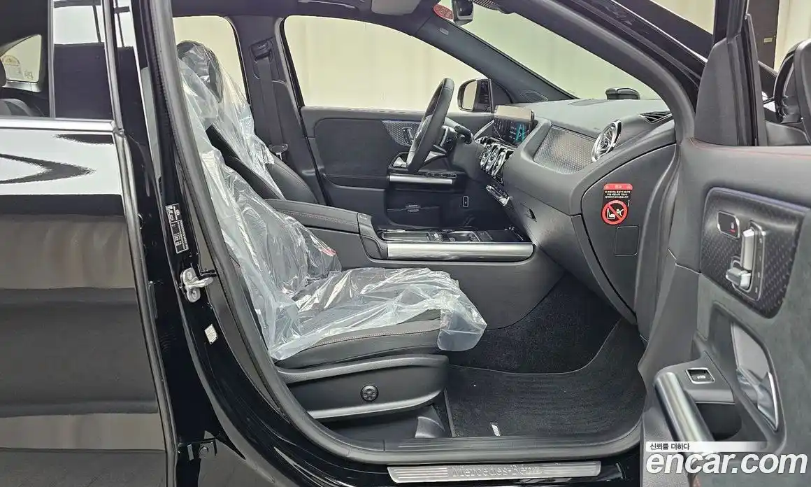 Mercedes-Benz GLA-Class 2025 2.0 Автомат в Москве № 261872, фото 3