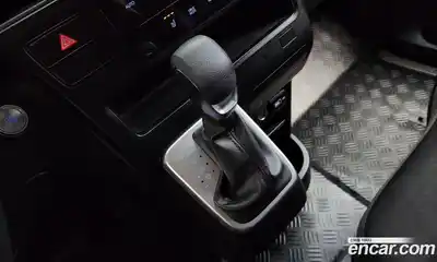 Hyundai Staria 2023 2.2 Автомат в Москве № 266613, миниатюра 2