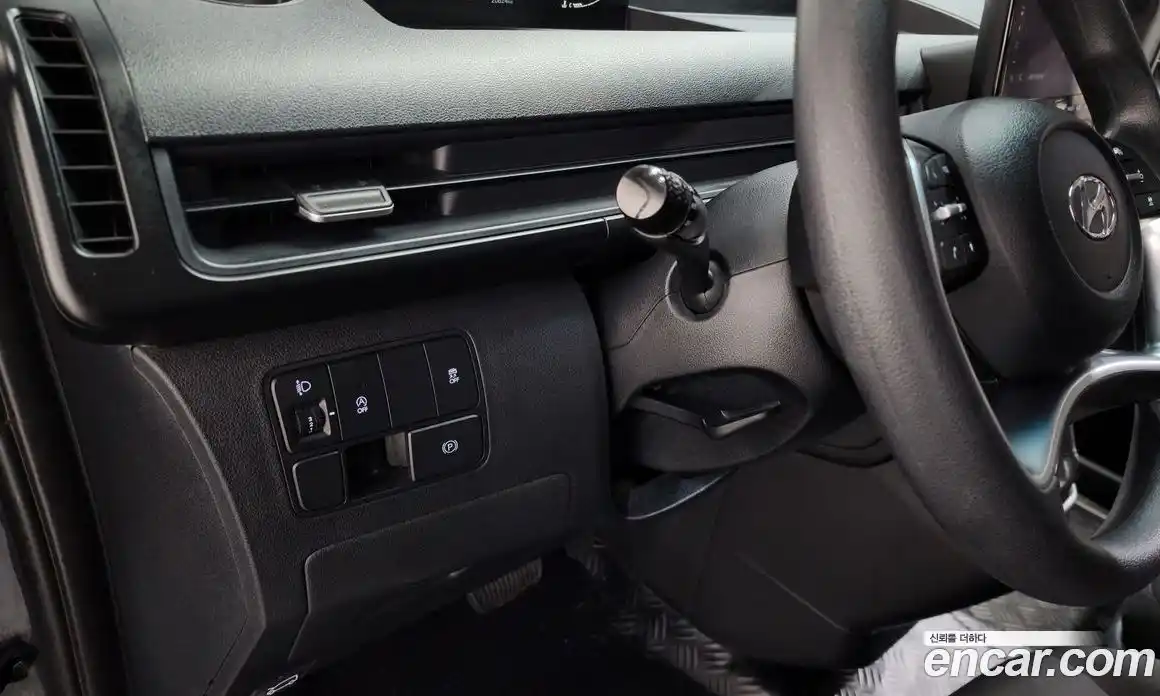 Hyundai Staria 2023 2.2 Автомат в Москве № 266613, фото 3