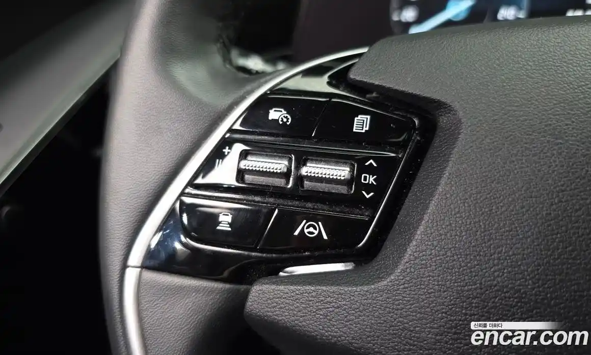 Kia Niro 2023 1.6 Автомат в Москве № 269736, фото 18