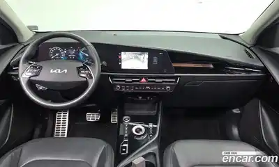 Kia Niro 2023 1.6 Автомат в Москве № 269736, миниатюра 2