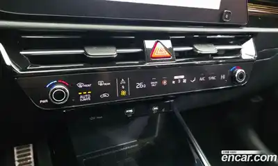 Kia Niro 2023 1.6 Автомат в Москве № 269736, миниатюра 4