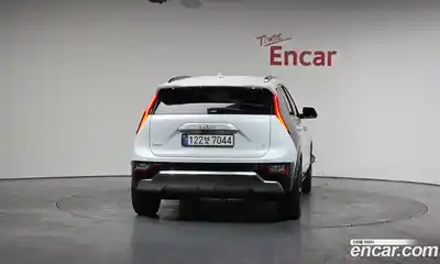 Kia Niro 2023 1.6 Автомат в Москве № 269736, миниатюра 5