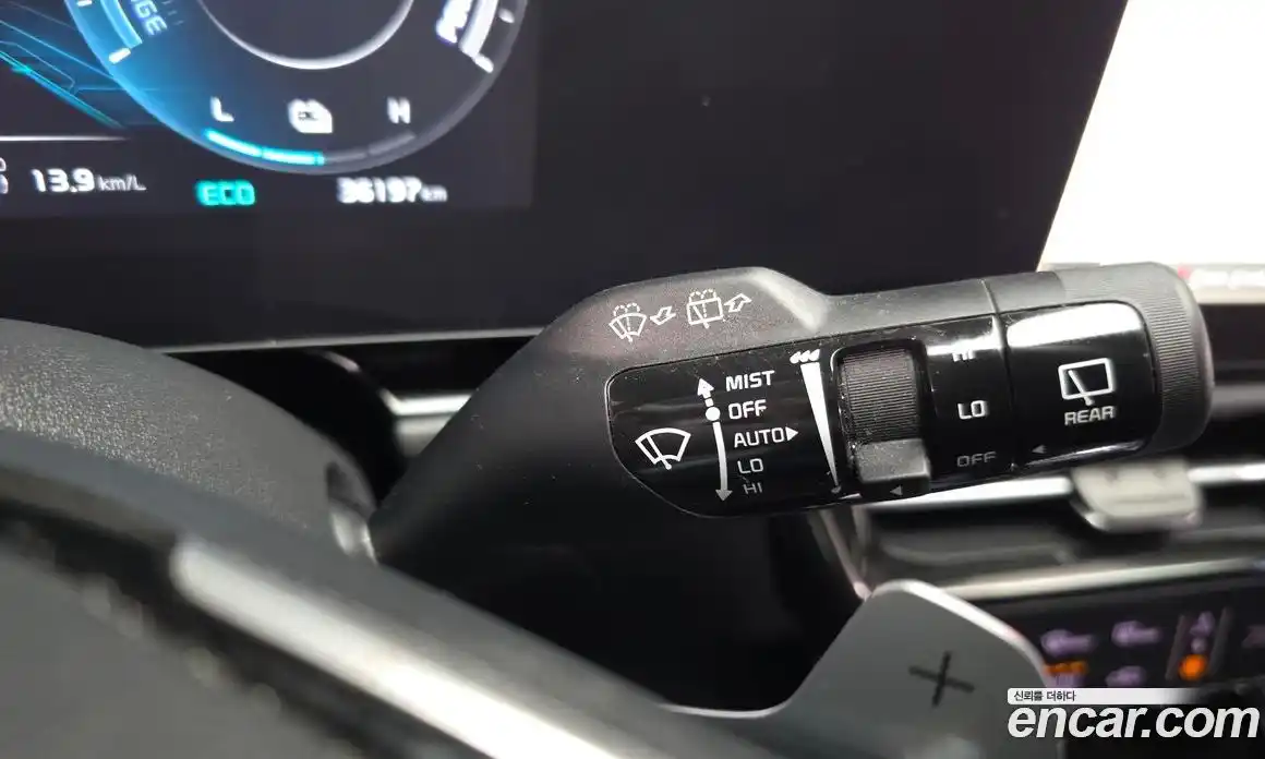 Kia Niro 2023 1.6 Автомат в Москве № 269736, фото 8