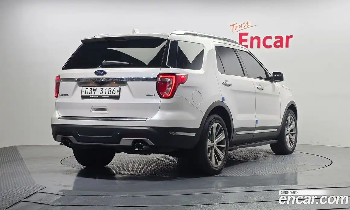 Ford Explorer 2018 2.3 Автомат в Москве № 273013, фото 5