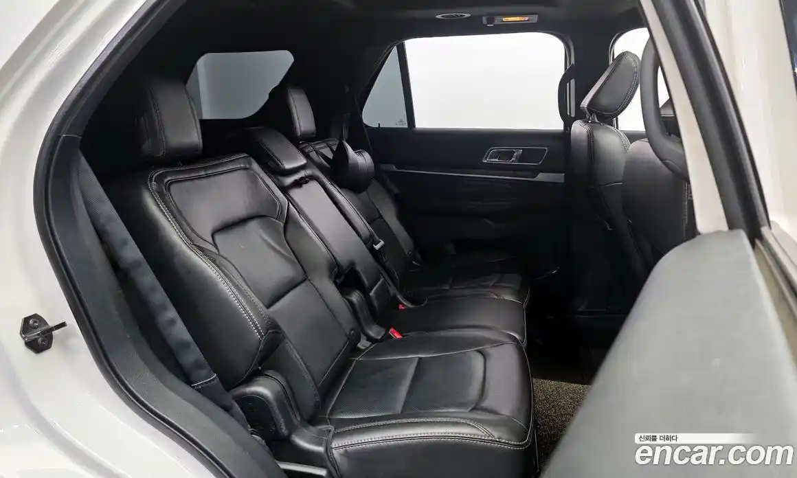 Ford Explorer 2018 2.3 Автомат в Москве № 273013, фото 7