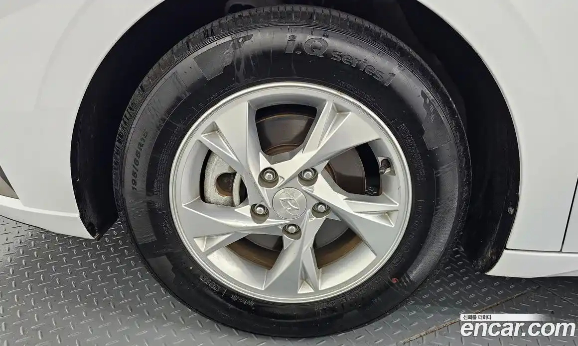 Hyundai Avante 2021 1.6 Автомат в Москве № 2750, фото 5