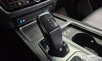 SsangYong Rexton 2021 2.2 Автомат в Москве № 28065, миниатюра 10