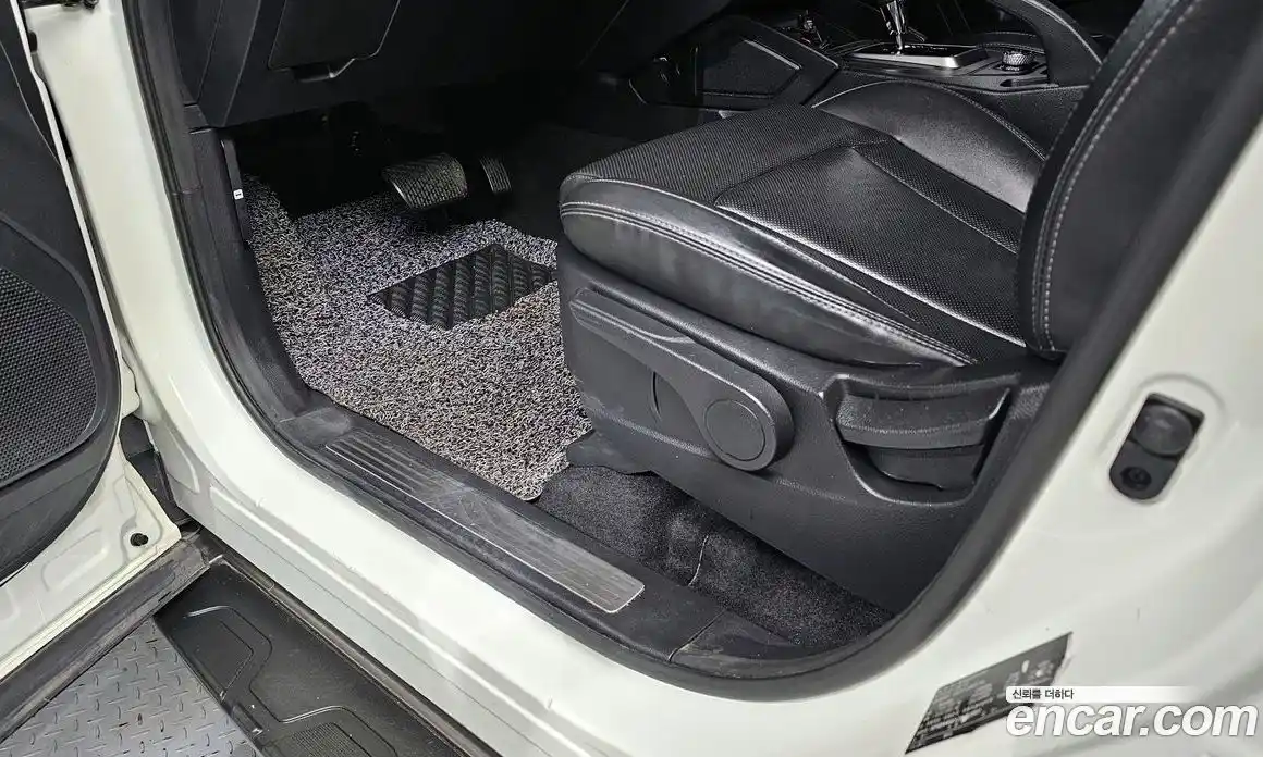 SsangYong Rexton 2018 2.2 Автомат в Москве № 29981, фото 13