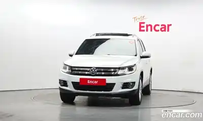 Volkswagen Tiguan 2015 2.0 Автомат в Москве № 301377, миниатюра 12