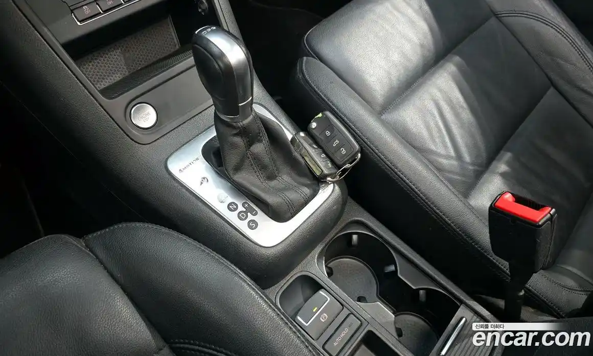 Volkswagen Tiguan 2015 2.0 Автомат в Москве № 301377, фото 14