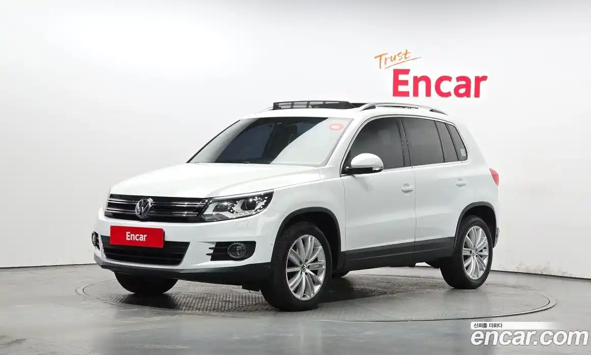 Volkswagen Tiguan 2015 2.0 Автомат в Москве № 301377, фото 17