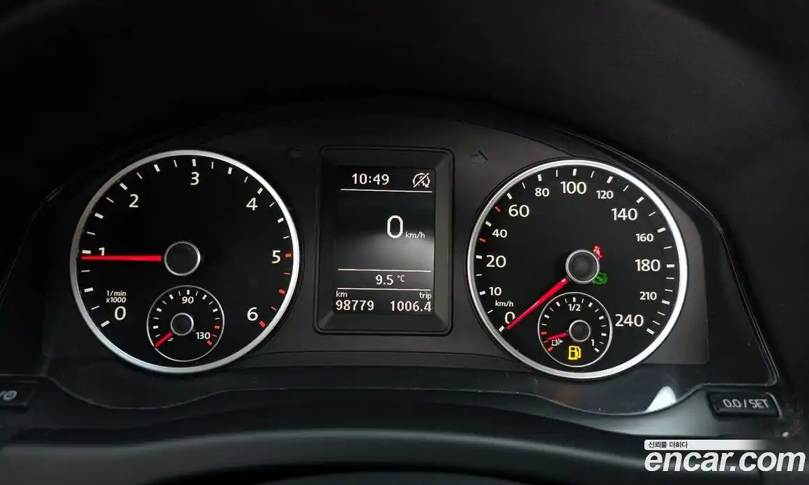 Volkswagen Tiguan 2015 2.0 Автомат в Москве № 301377, фото 10