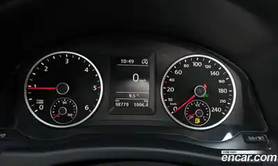 Volkswagen Tiguan 2015 2.0 Автомат в Москве № 301377, миниатюра 10