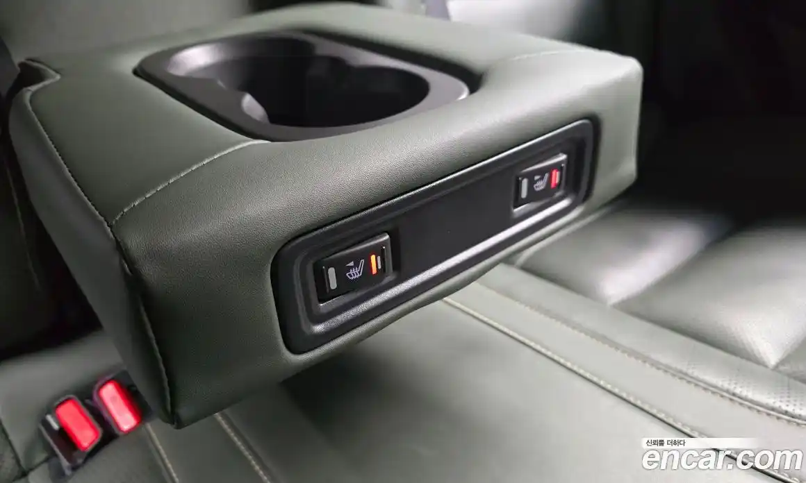 Renault QM6 2024 2.0 Автомат в Москве № 316102, фото 3