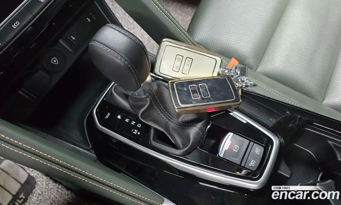 Renault QM6 2024 2.0 Автомат в Москве № 316102, фото 9