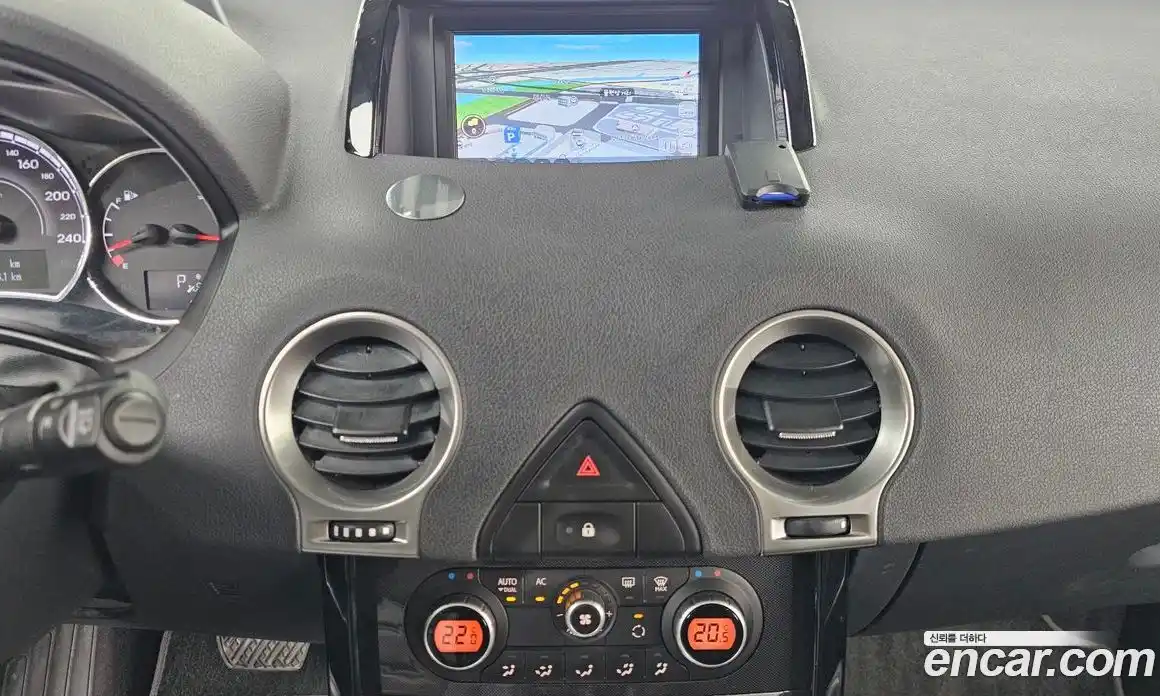 Renault QM5 2015 2.0 Автомат в Москве № 316203, фото 16