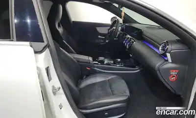 Mercedes-Benz CLA-Class 2021 2.0 Автомат в Москве № 324570, миниатюра 3