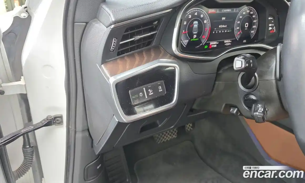 Audi A6 2020 2.0 Автомат в Москве № 325731, фото 14