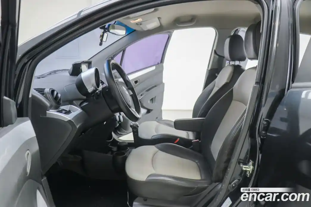 Chevrolet Matiz 2010 1.0 Автомат в Москве № 328180, фото 8