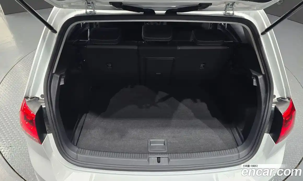 Volkswagen Golf 2014 1.6 Автомат в Москве № 357780, фото 18