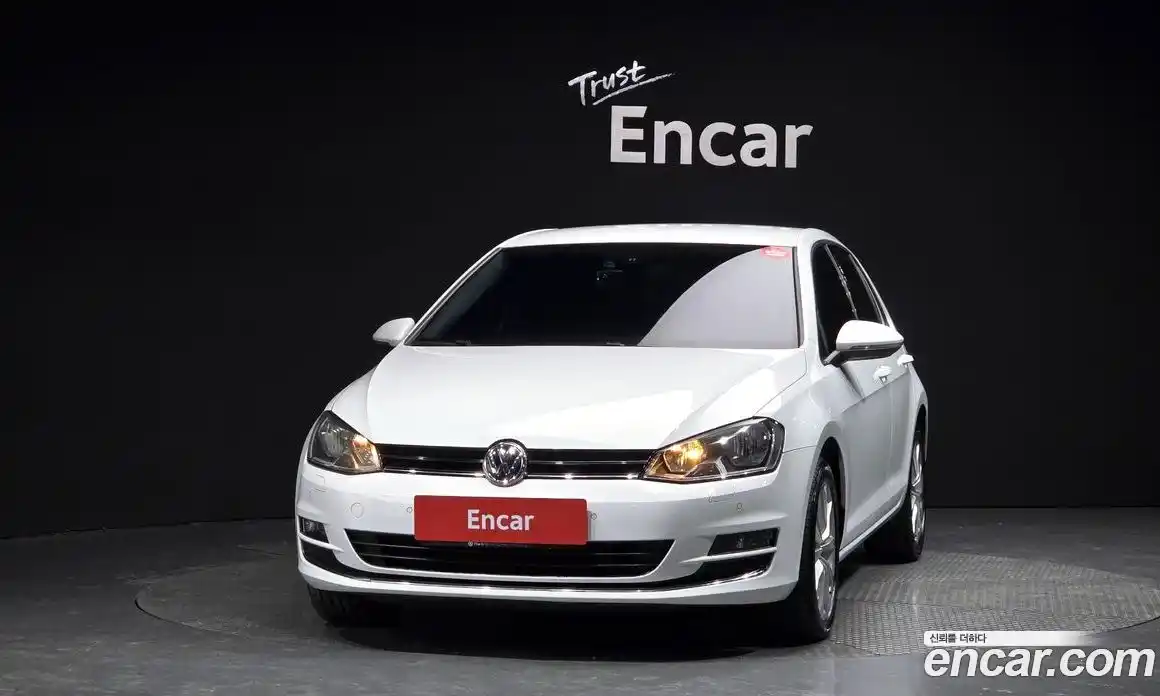 Volkswagen Golf 2014 1.6 Автомат в Москве № 357780, фото 3
