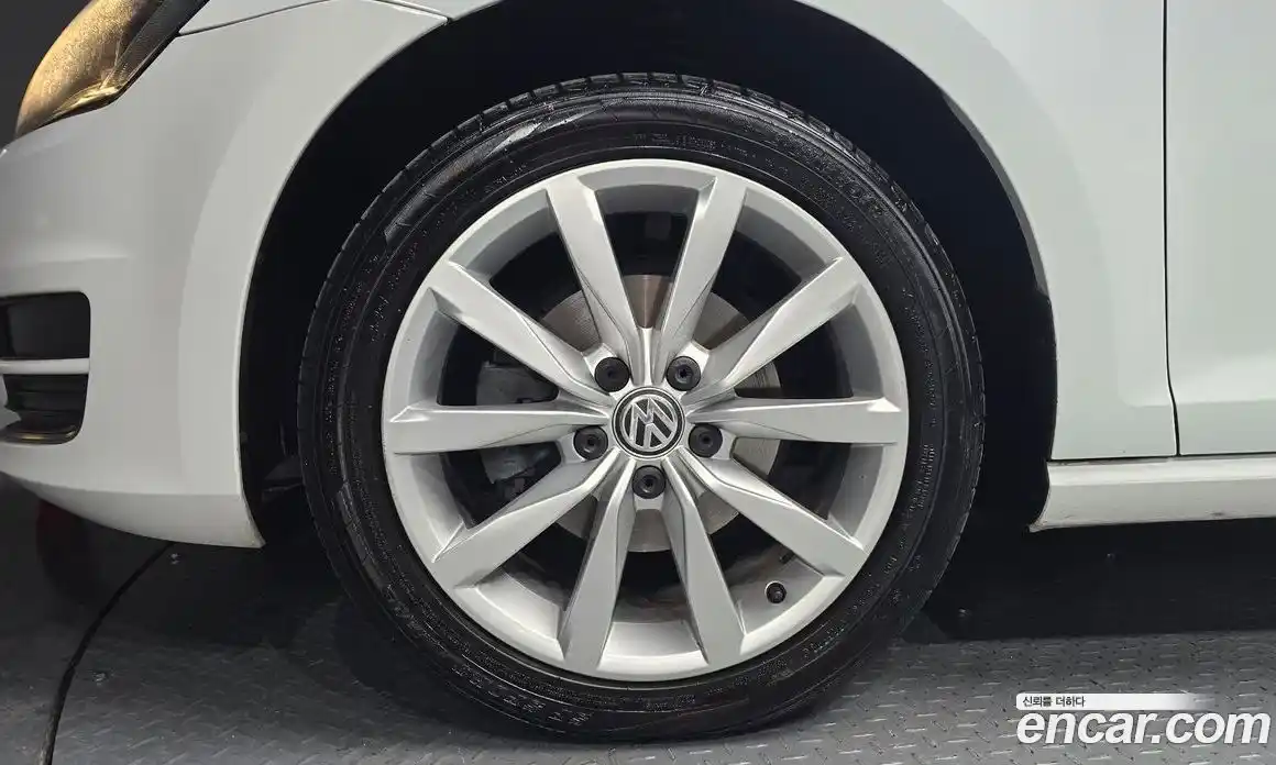 Volkswagen Golf 2014 1.6 Автомат в Москве № 357780, фото 5