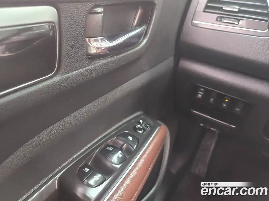 Renault QM6 2018 2.0 Автомат в Москве № 359338, фото 8