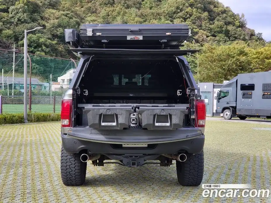 Dodge Ram Pick Up 2016 5.7 Автомат в Москве № 362282, фото 17