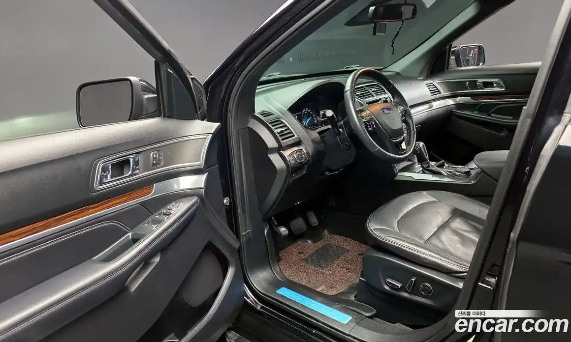 Ford Explorer 2018 3.5 Автомат в Москве № 363116, фото 11