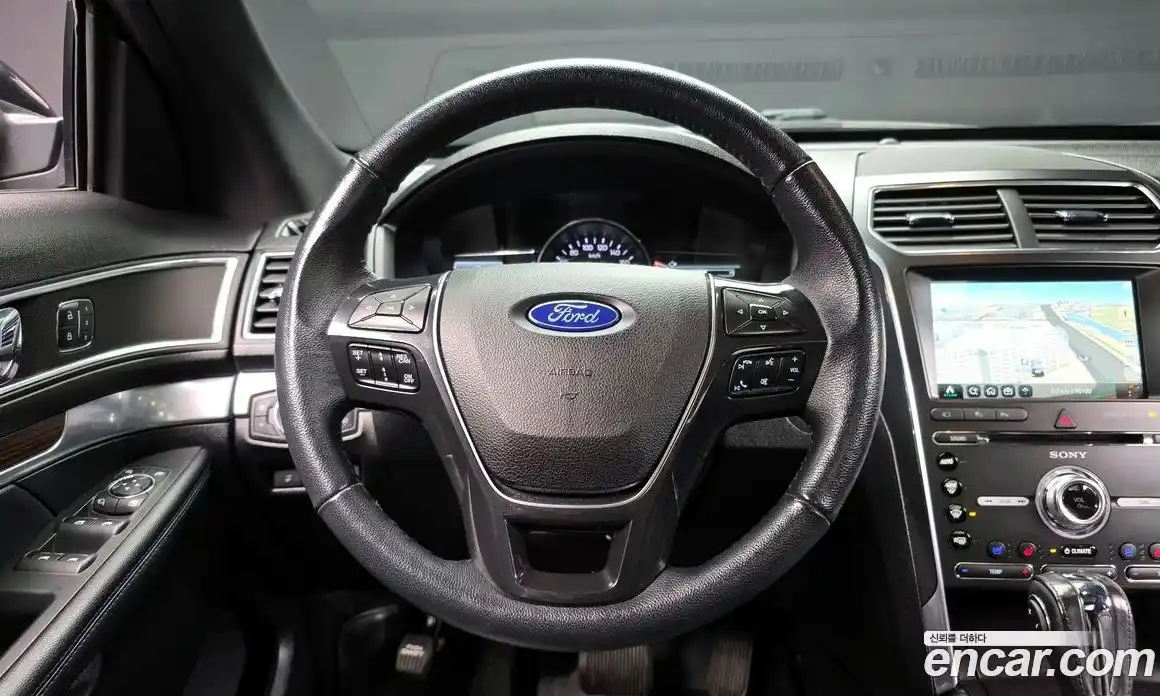 Ford Explorer 2018 3.5 Автомат в Москве № 363116, фото 13