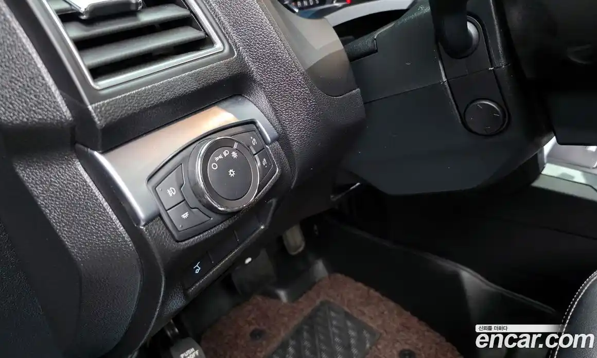 Ford Explorer 2018 3.5 Автомат в Москве № 363116, фото 17