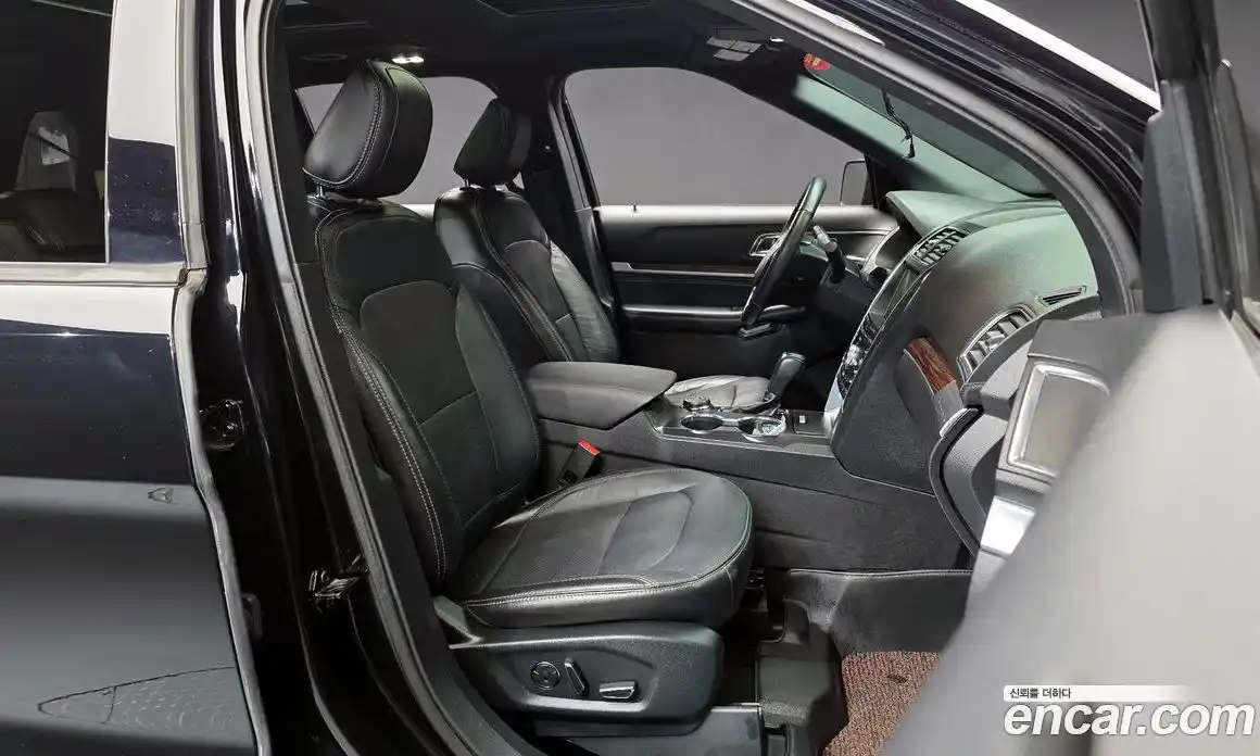 Ford Explorer 2018 3.5 Автомат в Москве № 363116, фото 10