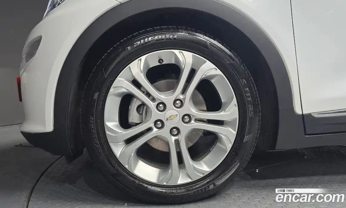 Chevrolet Bolt EV 2020 0.2 Автомат в Москве № 37233, фото 5