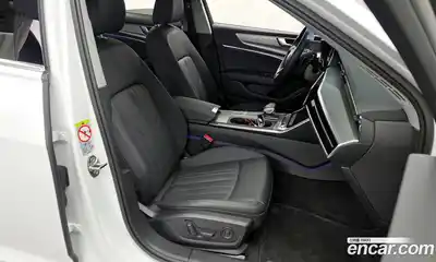 Audi A6 2020 2.0 Автомат в Москве № 373185, миниатюра 11