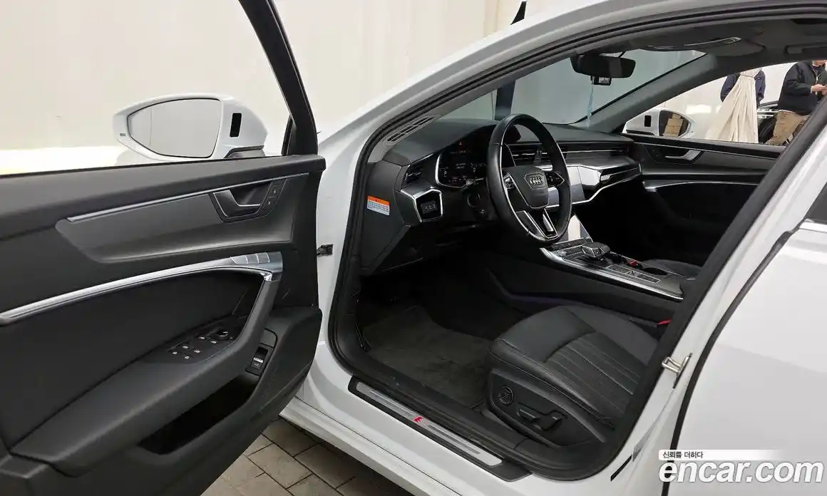 Audi A6 2020 2.0 Автомат в Москве № 373185, фото 10