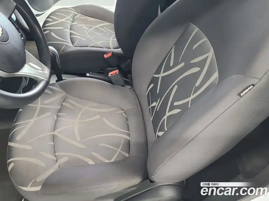 Chevrolet Spark 2015 1.0 Автомат в Москве № 37378, фото 11