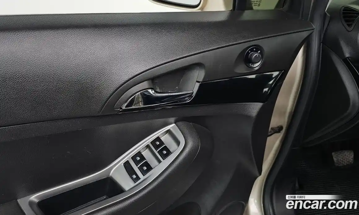 Chevrolet Orlando 2012 2.0 Автомат в Москве № 37702, фото 17