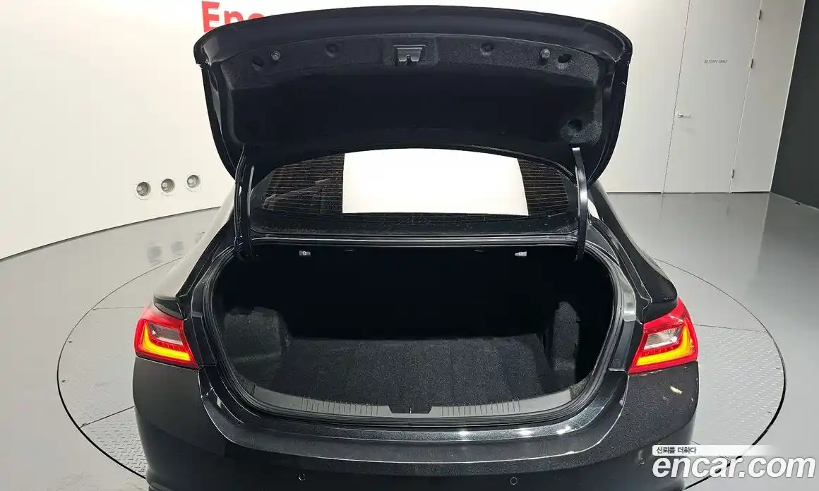 Chevrolet Malibu 2017 2.0 Автомат в Москве № 37715, фото 15