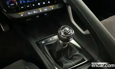 Hyundai Avante 2022 2.0 Механическая в Москве № 381684, миниатюра 9