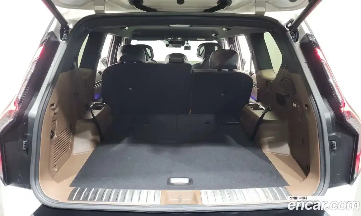 Kia EV9 2024 0.2 Автомат в Москве № 383915, фото 20