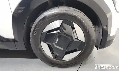 Kia EV9 2024 0.2 Автомат в Москве № 383915, миниатюра 5