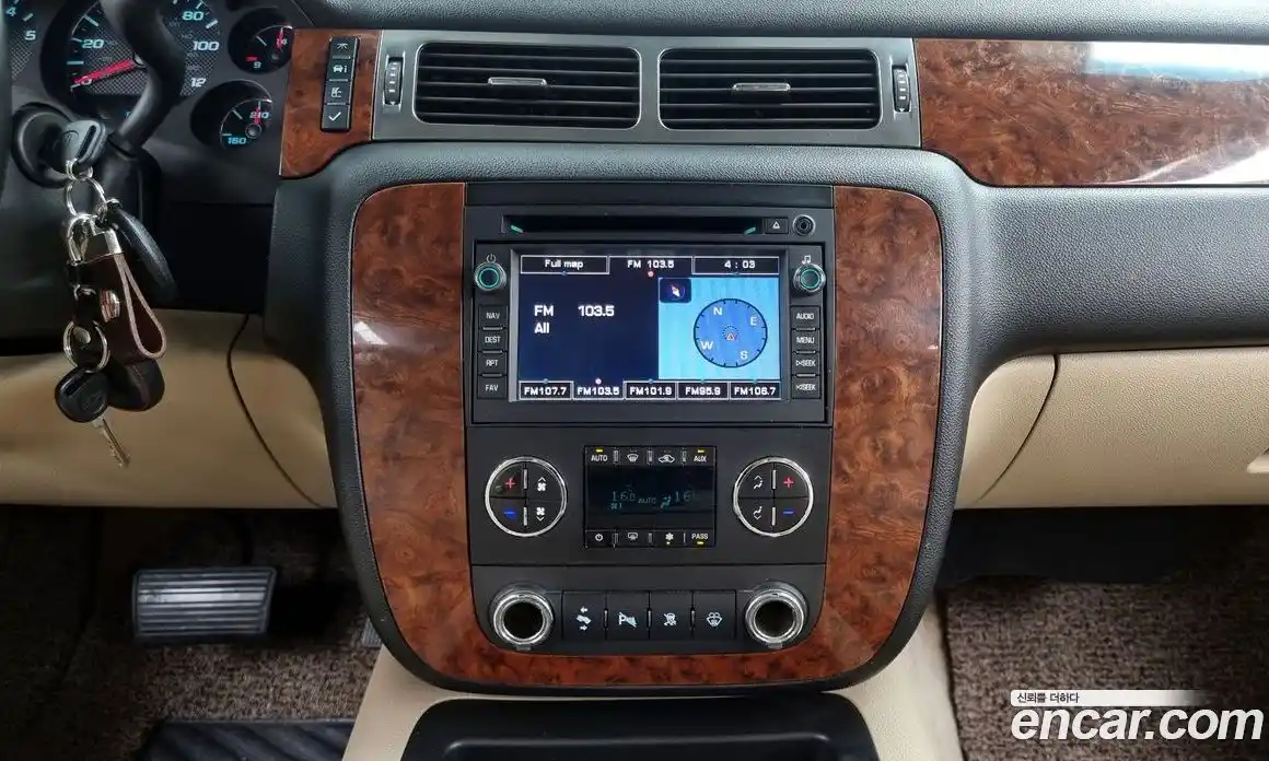 Chevrolet Tahoe 2007 5.3 Автомат в Москве № 385458, фото 14