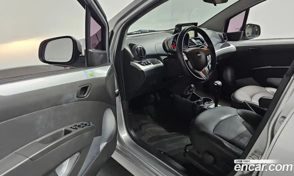 Chevrolet Spark 2014 1.0 Автомат в Москве № 38715, фото 4