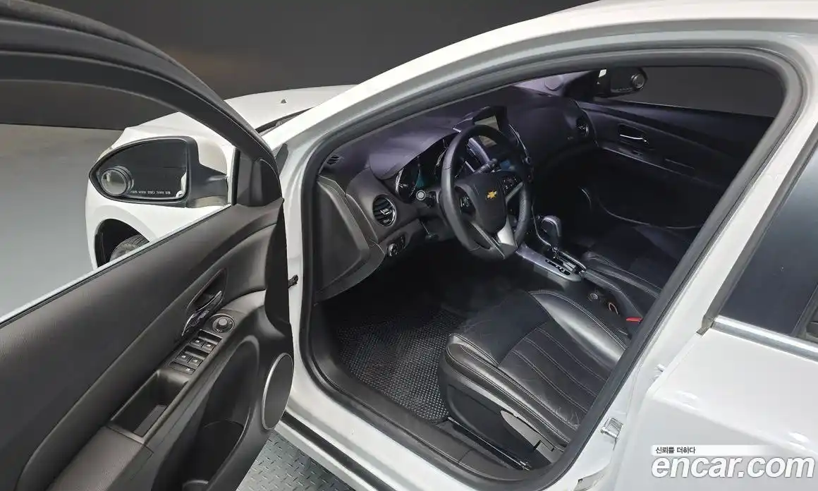 Chevrolet Cruze 2013 1.8 Автомат в Москве № 39609, фото 2