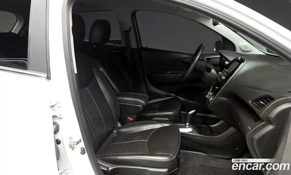 Chevrolet Spark 2016 1.0 Автомат в Москве № 39638, фото 12