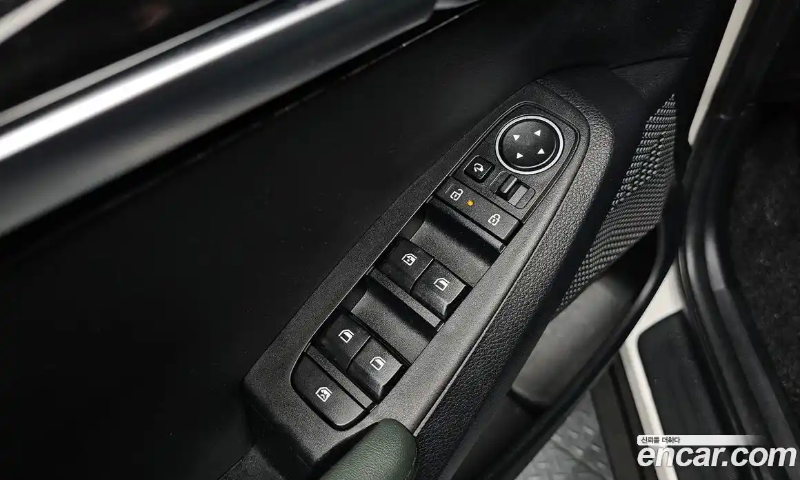 Kia Seltos 2023 2.0 Автомат в Москве № 402904, фото 12