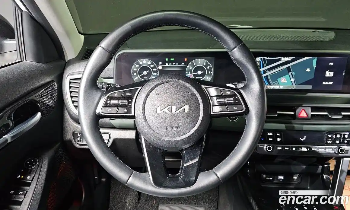 Kia Seltos 2023 2.0 Автомат в Москве № 402904, фото 15