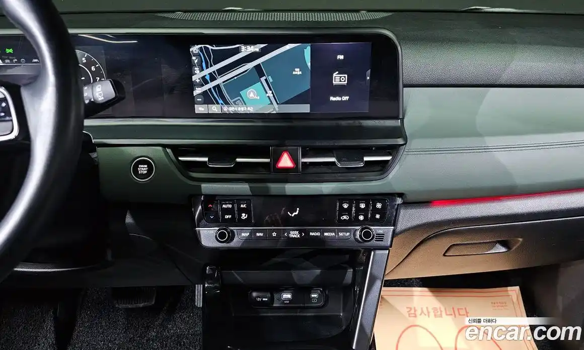 Kia Seltos 2023 2.0 Автомат в Москве № 402904, фото 16