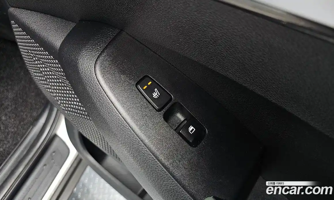 Kia Seltos 2023 2.0 Автомат в Москве № 402904, фото 19